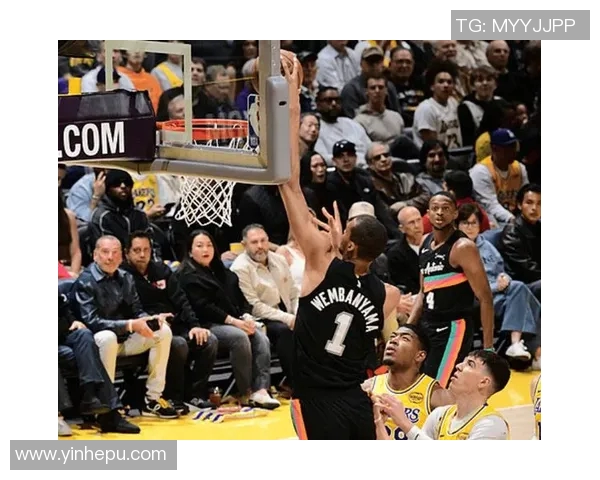 马刺与森林狼激战正酣球迷期待精彩对决与惊喜表现